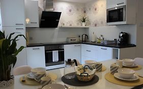 Apartament Biały na osiedlu Apartamenty pod Śnieżką